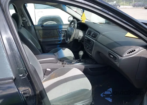 2002 Ford Taurus Ses z USA, uszkodzony, nr VIN 1FAFP55SX2G277056